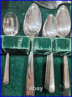 1881 Rogers Onedia Silverplate Service for 8, Brookwood 64 pieces, 1950. Banbury