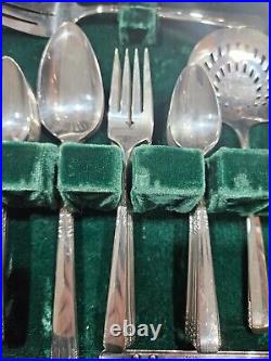 1881 Rogers Onedia Silverplate Service for 8, Brookwood 64 pieces, 1950. Banbury