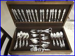 1881 Rogers Oneida BAROQUE ROSE Silverplate 87 Pc Silverware Set with Box