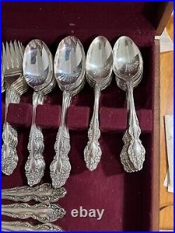 1881 Rogers Oneida Baroque Rose Silverware Set Silverplate112 Pieces