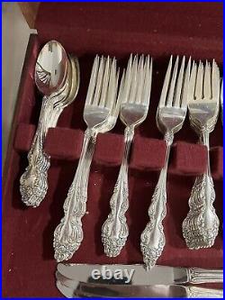 1881 Rogers Oneida Baroque Rose Silverware Set Silverplate112 Pieces