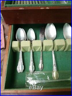 1881 Rogers Oneida Enchantment Vintage 66 Pc Silverplate Flatware + Chest