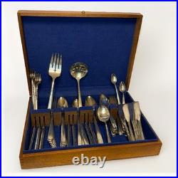 1881 Rogers Oneida Silver Plate Flatware Set Brookwood-Banbury Wood Chest 73PC