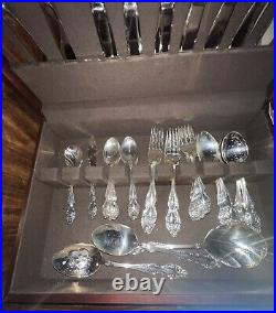 1881 Rogers Silver plate Oneida Baroque Rose 59 Pcs Plus Wooden Case