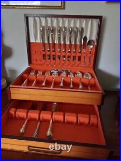 1881 rogers oneida silverware Set London Town Pattern 74 Pcs