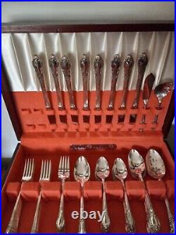 1881 rogers oneida silverware Set London Town Pattern 74 Pcs