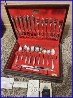 1934 Oneida 1881 Rogers Silver Plate 39 Piece Chateau Flatware