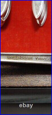 1934 Vintage 51 pcs WM A Rogers Triple Silverplate Oneida Ltd withcase. Flatware