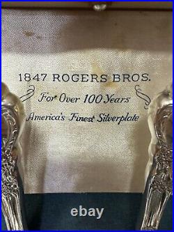 1953 1847 Rogers (International) Heritage 76 Pc Service for 12 in Original Case