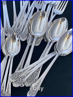 1953 Jubilee Wm Rogers International 54 Piece Grille Flatware Silverware Set Nos 1953 Jubilee Wm Rogers International 54 Piece Grille Flatware Silverware Set Nos