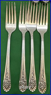 20 Pc JUBILEE Silverplated SERVICE FOR 4 Wm Rogers Mfg Nice Condition