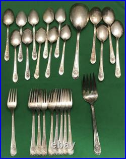 25 Pc JUBILEE Silverplate DINNER FORKS PLACE & TEASPOONS + SERVING Wm Rogers Mfg