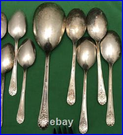 25 Pc JUBILEE Silverplate DINNER FORKS PLACE & TEASPOONS + SERVING Wm Rogers Mfg