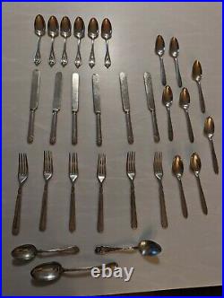 29 pieces antique silverware (Rogers bros, Oneida, Holmes & Edwards, H. L. Hall)