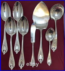 33 Pc 1911 OLD COLONY Silverplated Flatware Set for 4 with Extras 1847 Rogers Bros