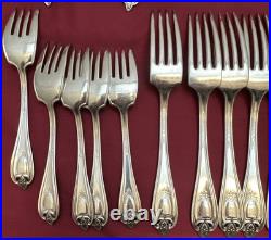 33 Pc 1911 OLD COLONY Silverplated Flatware Set for 4 with Extras 1847 Rogers Bros