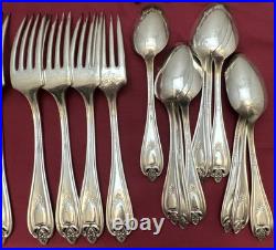 33 Pc 1911 OLD COLONY Silverplated Flatware Set for 4 with Extras 1847 Rogers Bros