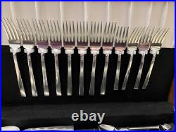 46 pc WM A Rogers A1 Plus Oneida Silverplate silverware set 46 pc WM A Rogers A1 Plus Oneida Silverplate silverware set
