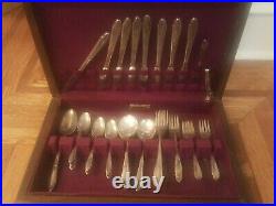 47 pc Wm Rogers IS Art Deco Silverplate burgundy lined Case