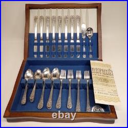50 PC Wm. Rogers Mfg Co AA Jubilee Silverplate I. S. Flatware Set Vtg withCase