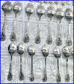 512 F. B. Rogers Old Vienna pattern Set flatware service for 12 silverware gold
