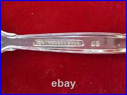 (52) Pc 1847 Rogers Silverplate Flatware Set, 1971 Silver Renaissance #30