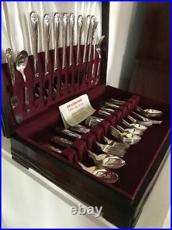 52 Piece Antique 1847 Rogers Bros Silverware Silverplate In Daffodil. Wooden Case