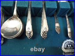 52 pc Set Wm Rogers Silver Plate Flatware Exquisite Pattern Silverplate withBox E