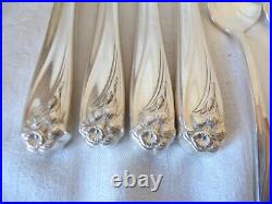 52 pieces 1847 Rogers Bros. IS DAFFODIL FLATWARE SET Service for 8