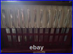 66 Pc Vintage Wm Rogers IVANHOE 1936 Silverplate Flatware Set with Oneida Chest