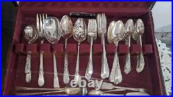 70 Pc Lot 1847 Rogers Bros IS Adoration Silverplate set flatware &BOX