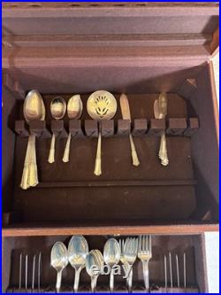 71 Piece Set WM Rogers IS TREASURE 1940 Silverplate Flatware with Box