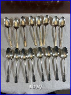 71 Piece Set WM Rogers IS TREASURE 1940 Silverplate Flatware with Box