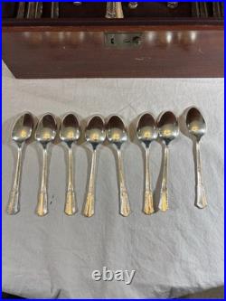 71 Piece Set WM Rogers IS TREASURE 1940 Silverplate Flatware with Box
