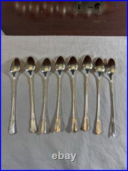 71 Piece Set WM Rogers IS TREASURE 1940 Silverplate Flatware with Box