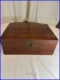 71 Piece Set WM Rogers IS TREASURE 1940 Silverplate Flatware with Box