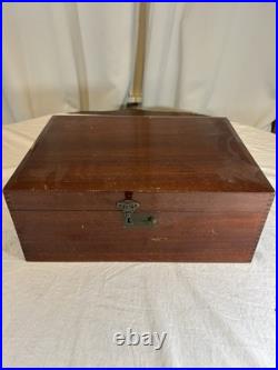 71 Piece Set WM Rogers IS TREASURE 1940 Silverplate Flatware with Box