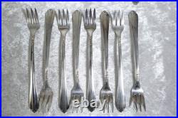 72 Pieces 1939 Wm Rogers I. S. Silver Plate Flatware Starlight Claridge Pattern