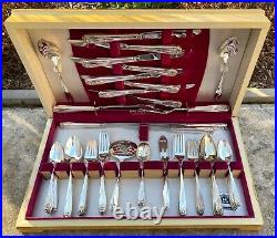 (72) piece 1847 Rogers IS Daffodil Flatware Silverware Set Carving Set Extras