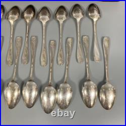 72pc 1847 Rogers Bros IS Daffodil Silverplate Service For 10 Flatware Set with Box