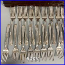 72pc 1847 Rogers Bros IS Daffodil Silverplate Service For 10 Flatware Set with Box