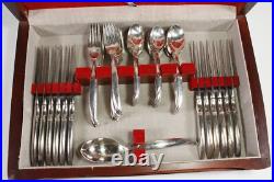 (74) International Silver Rogers 1847 Flair Flatware Set Silver Plate with Chest (74) International Silver Rogers 1847 Flair Flatware Set Silver Plate with Chest
