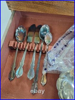 74 Piece 1847 Rogers Bros IS Reflection Silverplate Flatware Set In Wood Case