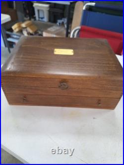 74 Piece 1847 Rogers Bros IS Reflection Silverplate Flatware Set In Wood Case