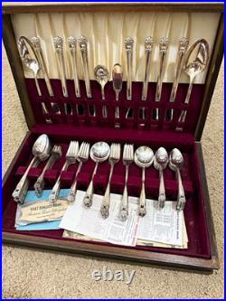 76 Pc 1847 Rogers Bros Vintage Grape Silverplate Flatware Set with Chest & Papers
