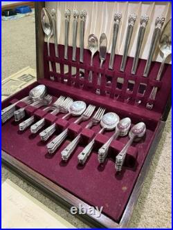 76 Pc 1847 Rogers Bros Vintage Grape Silverplate Flatware Set with Chest & Papers