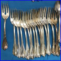 80 Pc KING JAMES Silverplate Service for 16 5pc Setting 1881 Rogers Oneida