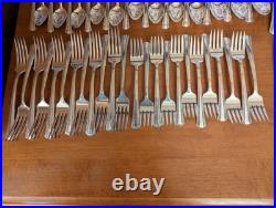 80-vintage Rogers Deluxe Plate Silverplate Gracious Silverware