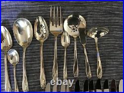 81 pcs Service For 12 1847 Rogers Bros DAFFODIL Silverplate Silverware
