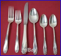 83 pc Set 1847 Rogers Bros 1950 DAFFODIL Silverplate for 12 with 11 Serving pcs